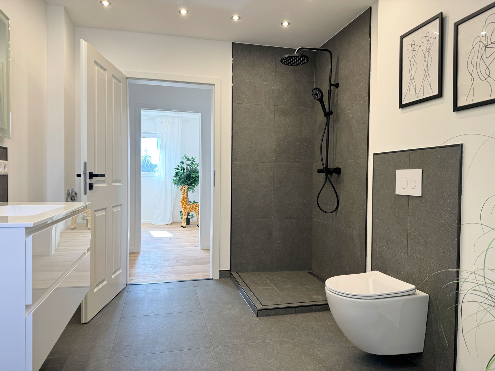 Walk-in-Dusche im Designbad